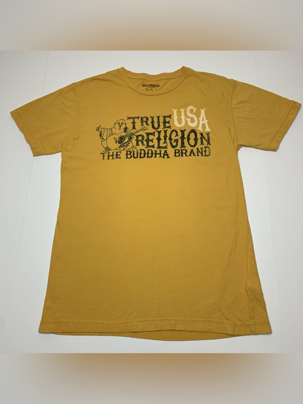True Religion T-Shirt Buddha Brand Yellow Cotton Graphic Tee Mens Size Medium